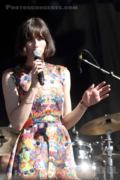 LIZA MANILI - 2012-07-22 - PARIS - Parvis de l'Hotel de Ville - 